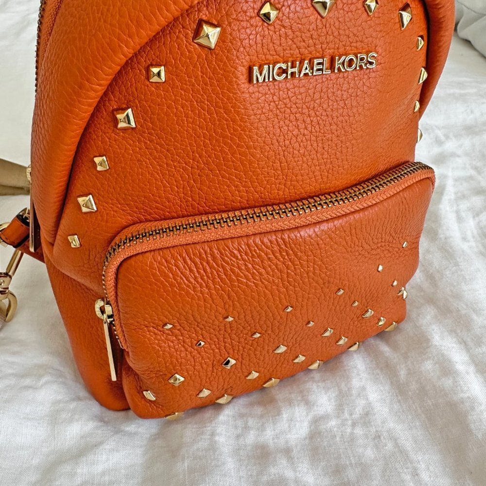 MICHALE KORS ERIN TANGERINE ORANGE MINI STUDS LEATHER BACKPACK - Picture 6 of 11